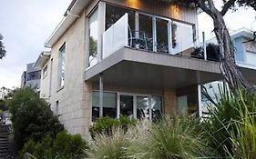 Battery Cove Beach Front Apartment
